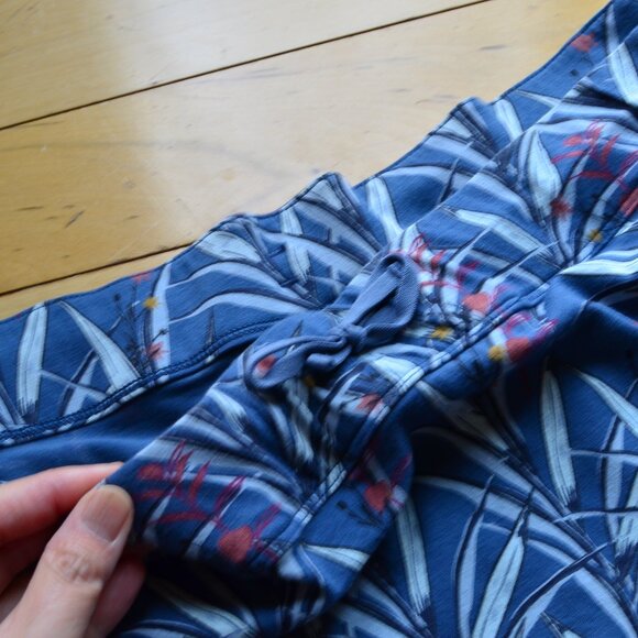 Kuhl Leaf Print Mini Skirt Size XL - Picture 7 of 11